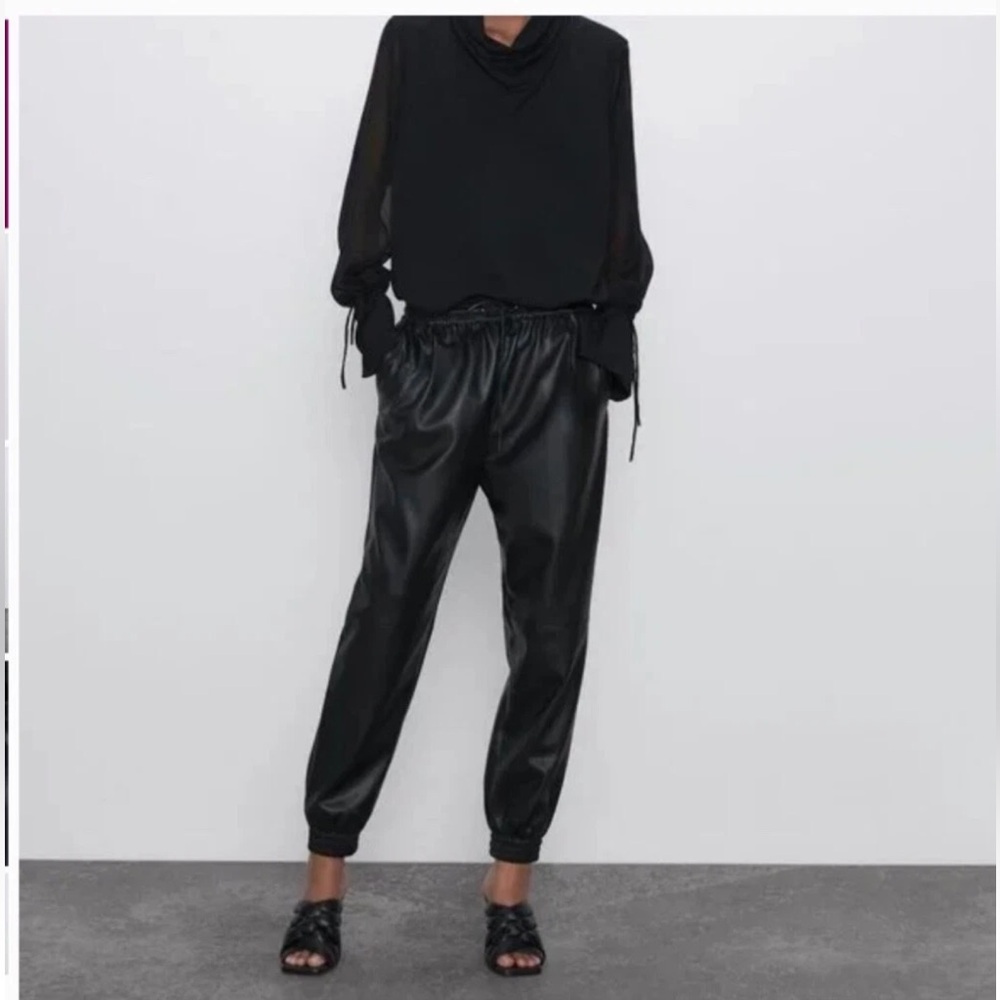 Zara Women’s Faux leather pants joggers balloons Size XS black NWOT